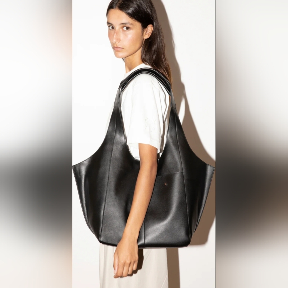 SOLD ON ANOTHER PLATFORM RSVP  Paris Parachute Large SMOOTH CALFSKIN BLACK